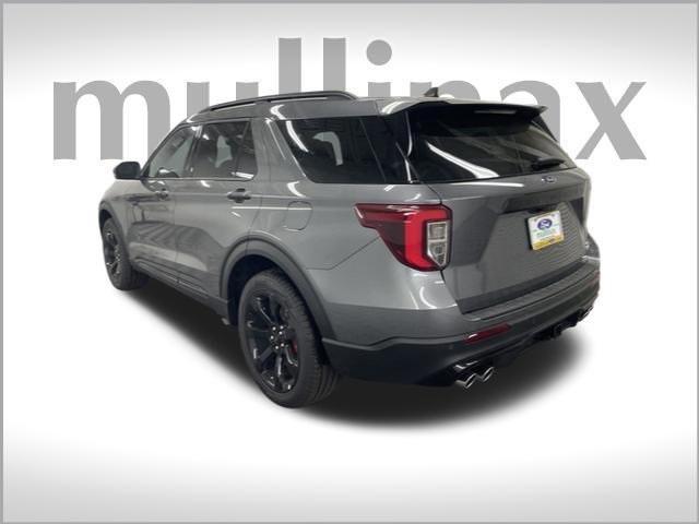 new 2024 Ford Explorer car, priced at $59,678
