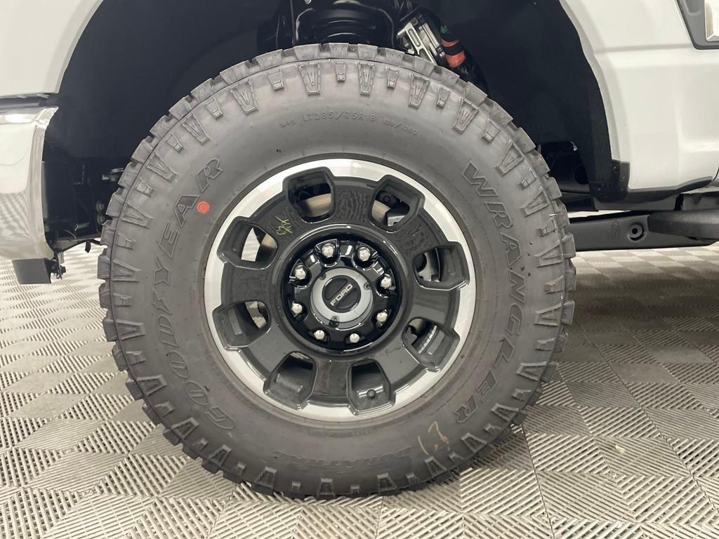 new 2025 Ford F-250 car, priced at $80,008