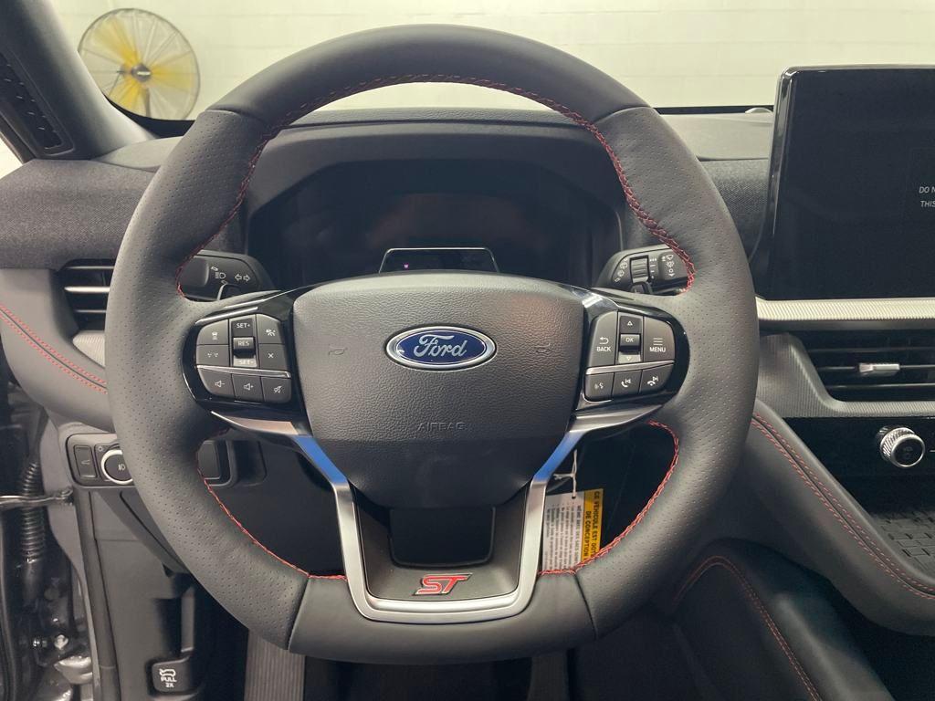 new 2025 Ford Explorer car, priced at $53,648