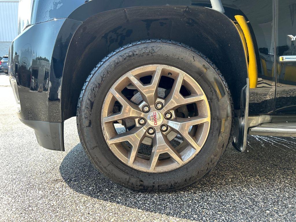 used 2015 GMC Yukon car, priced at $20,990