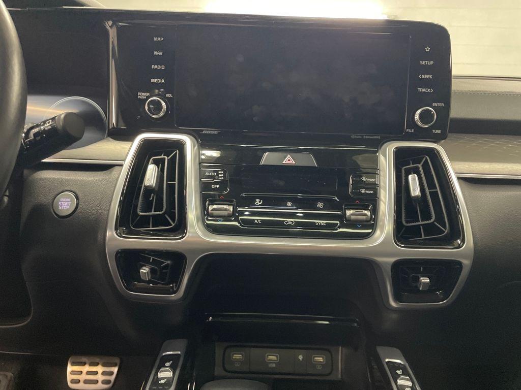used 2022 Kia Sorento car, priced at $27,500