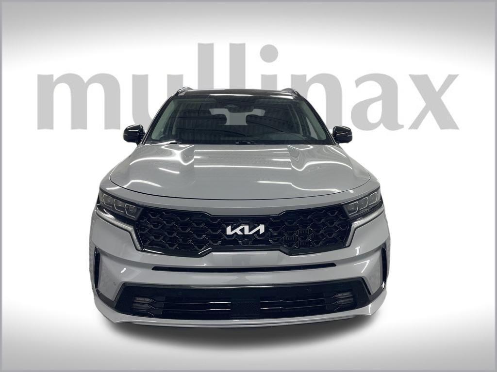 used 2022 Kia Sorento car, priced at $27,500