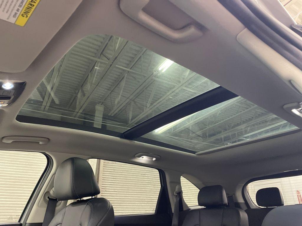 used 2022 Kia Sorento car, priced at $27,500