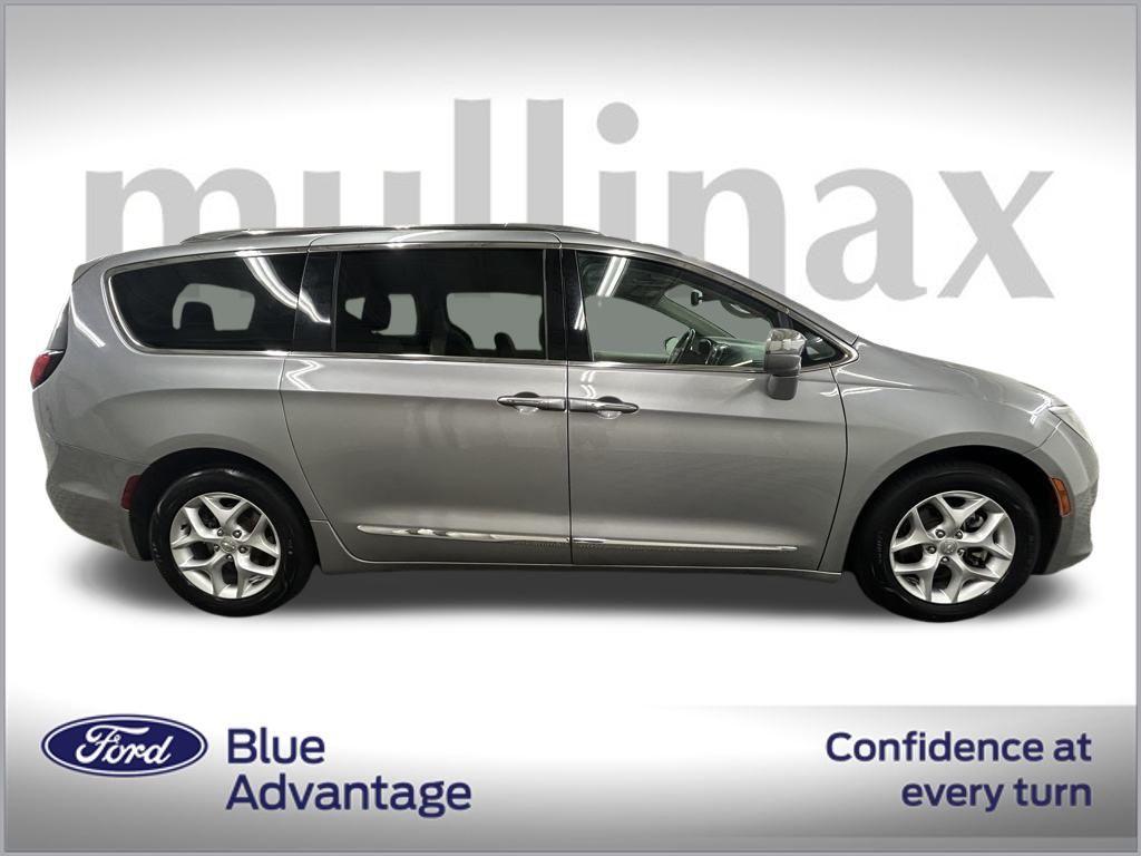 used 2020 Chrysler Pacifica car, priced at $17,500