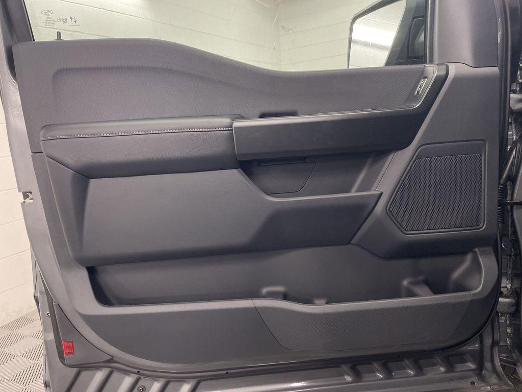 new 2025 Ford F-150 car, priced at $40,956