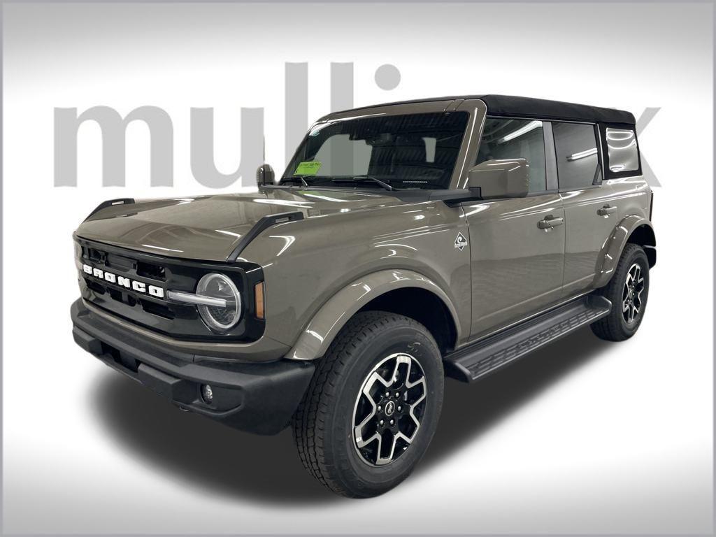 new 2025 Ford Bronco car, priced at $48,164