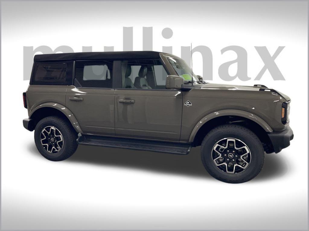 new 2025 Ford Bronco car, priced at $48,164