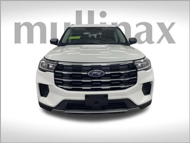 new 2025 Ford Explorer car, priced at $39,725