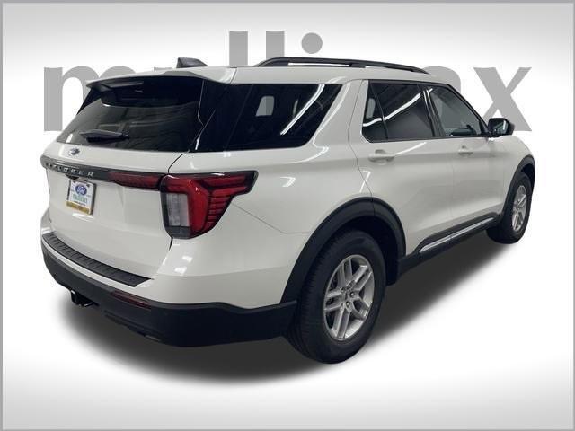 new 2025 Ford Explorer car, priced at $39,725