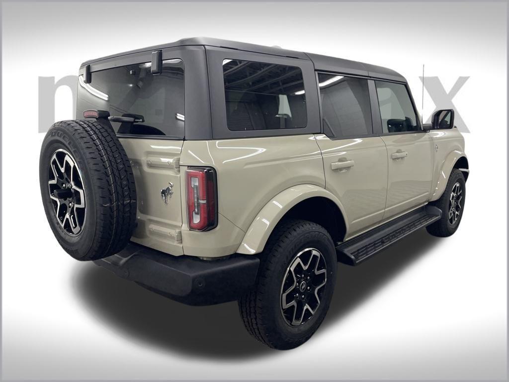 new 2025 Ford Bronco car, priced at $50,107