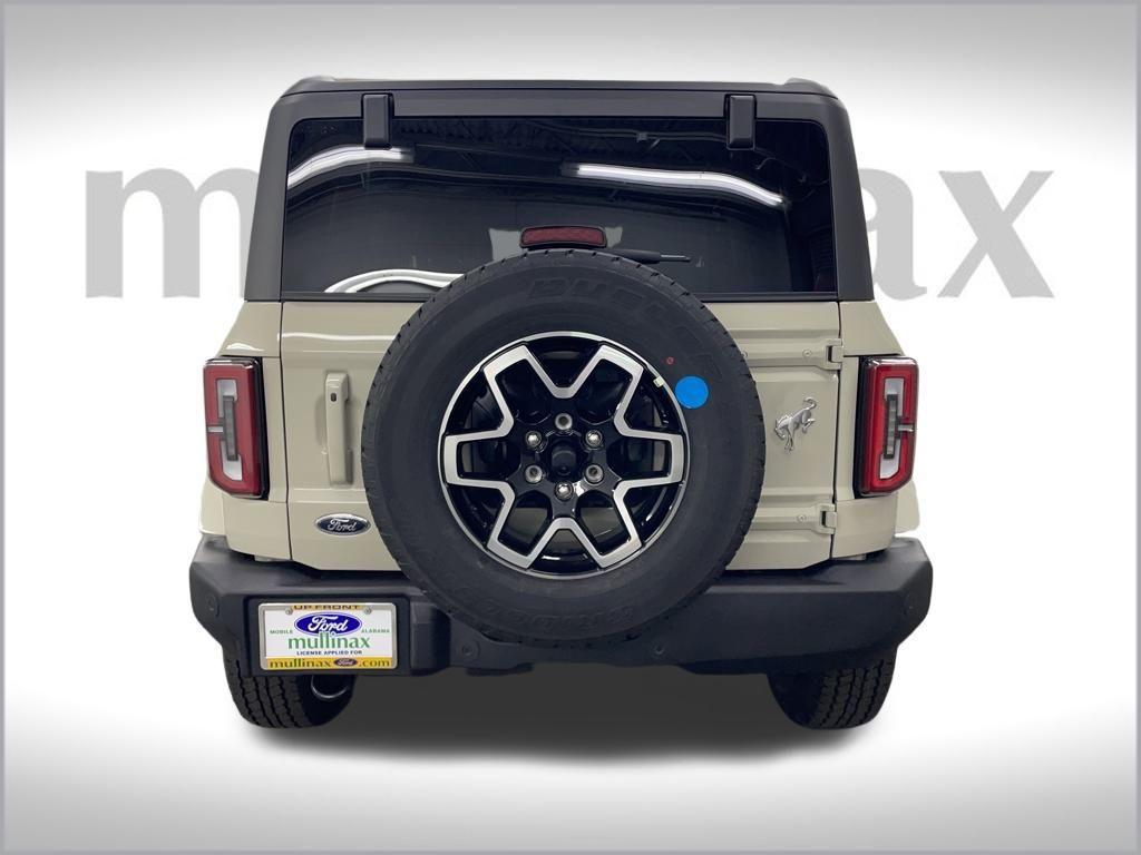 new 2025 Ford Bronco car, priced at $50,107