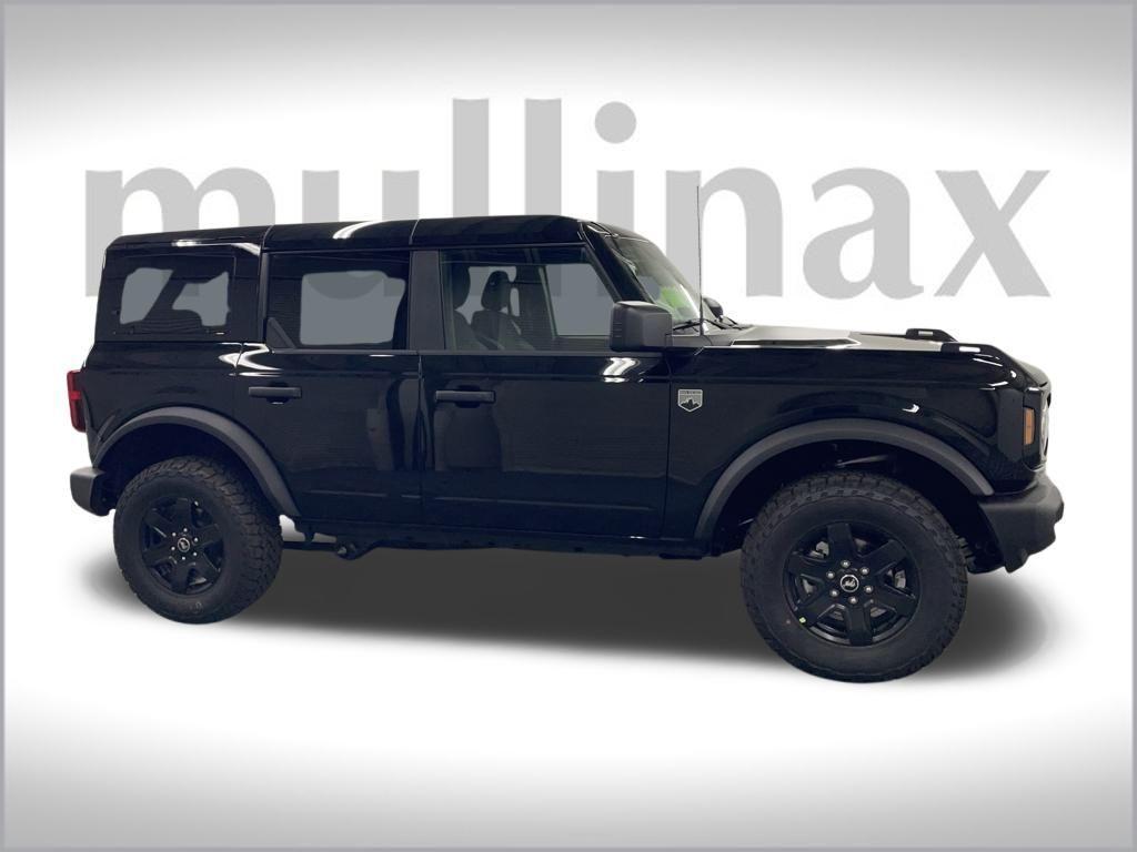 new 2025 Ford Bronco car, priced at $46,871