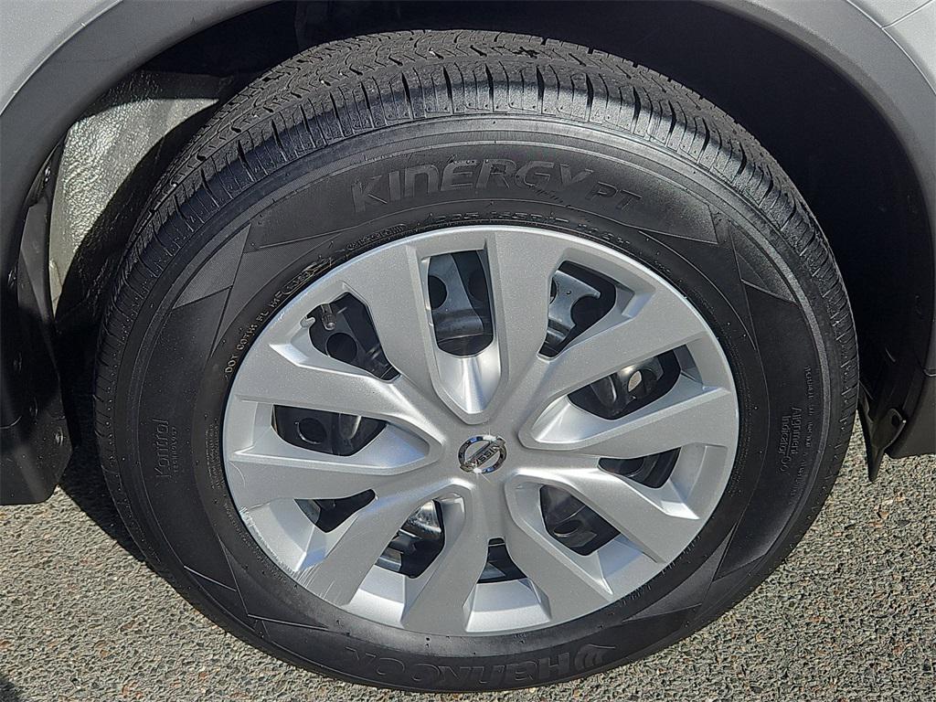 used 2018 Nissan Rogue car, priced at $13,847