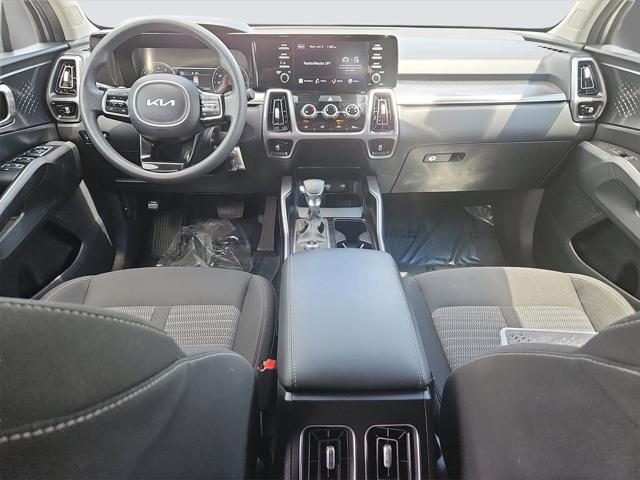 used 2022 Kia Sorento car, priced at $26,987
