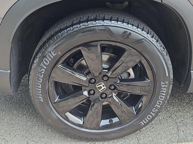 used 2023 Honda Pilot car, priced at $45,987