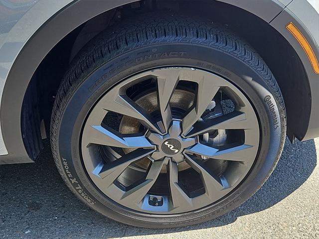 used 2023 Kia Sorento car, priced at $34,987