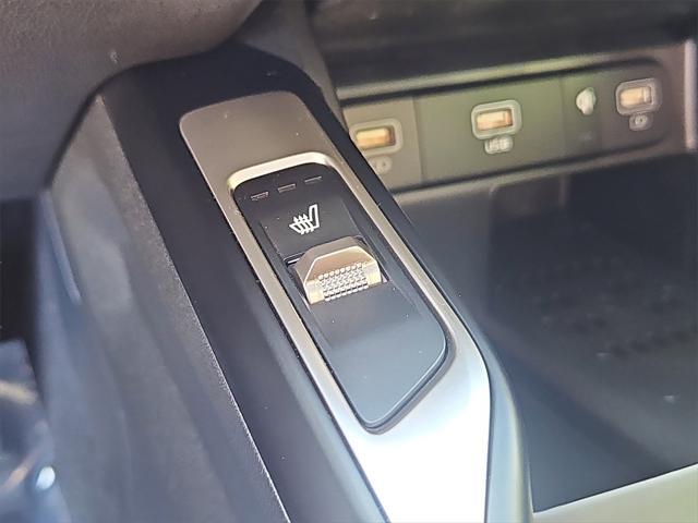 used 2023 Kia Sorento car, priced at $34,987