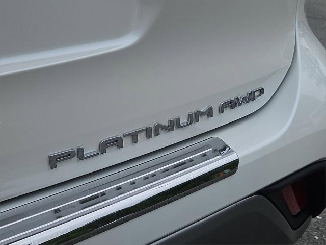 used 2021 Toyota Highlander car, priced at $38,987