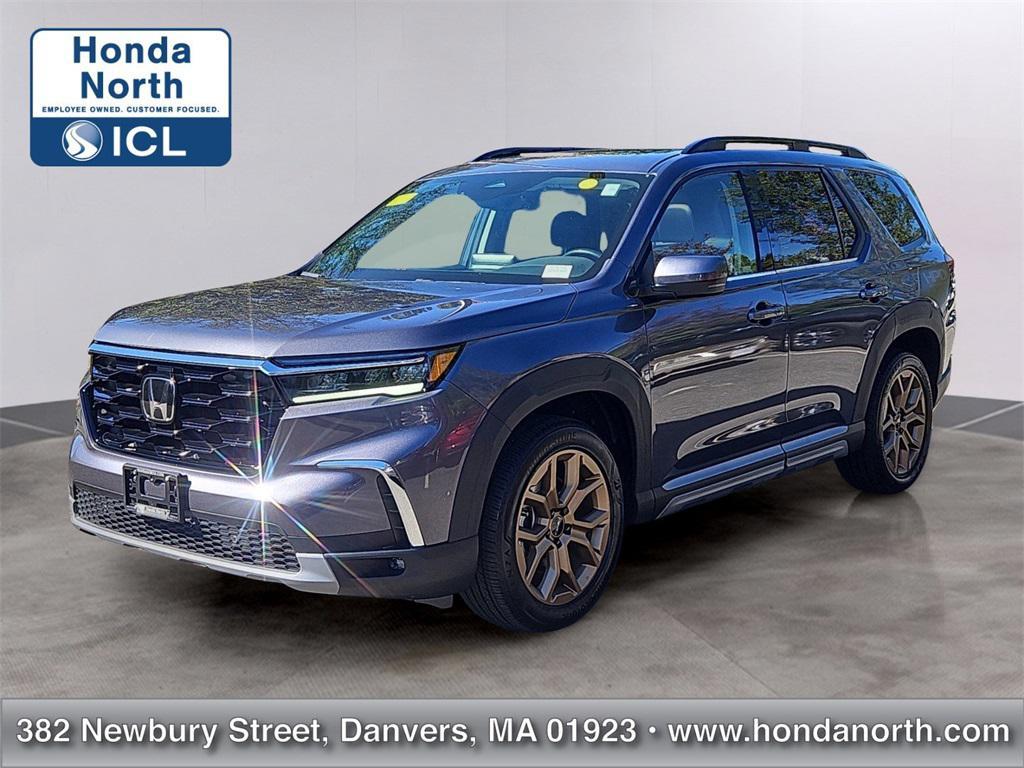 used 2024 Honda Pilot car, priced at $44,987