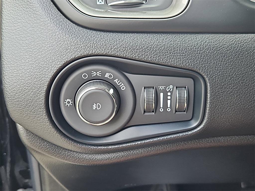 used 2022 Jeep Renegade car, priced at $20,987