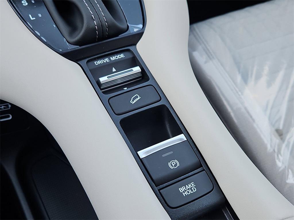 new 2026 Honda HR-V car, priced at $29,550