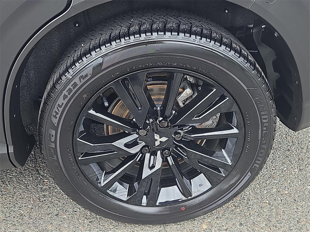 used 2024 Mitsubishi Eclipse Cross car, priced at $20,987
