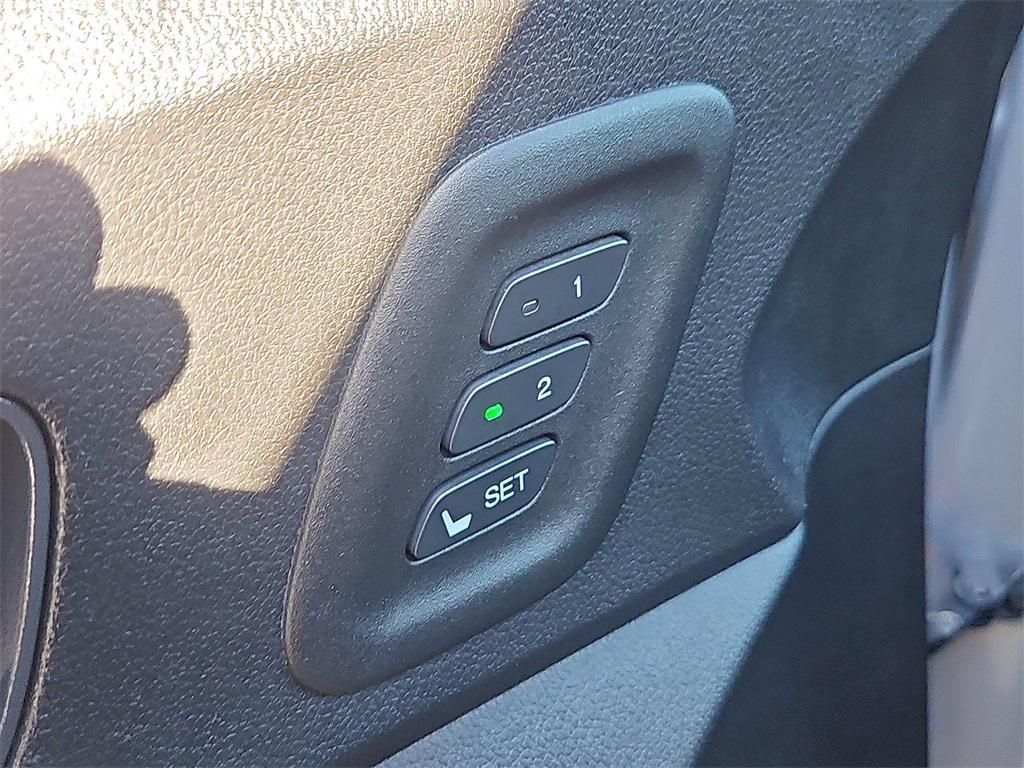 used 2015 Honda CR-V car, priced at $16,987