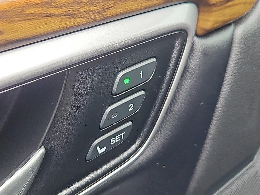 used 2018 Honda CR-V car, priced at $23,987