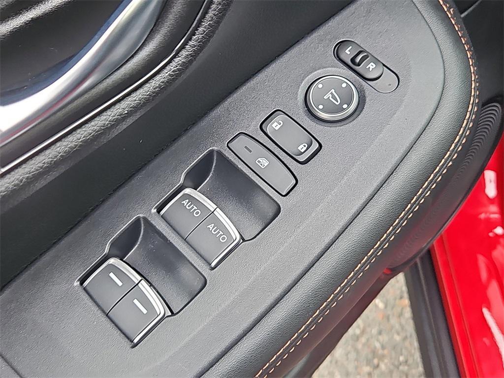 used 2025 Honda HR-V car, priced at $27,697