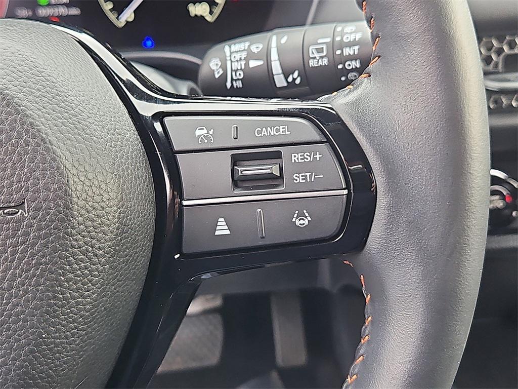used 2025 Honda HR-V car, priced at $27,697