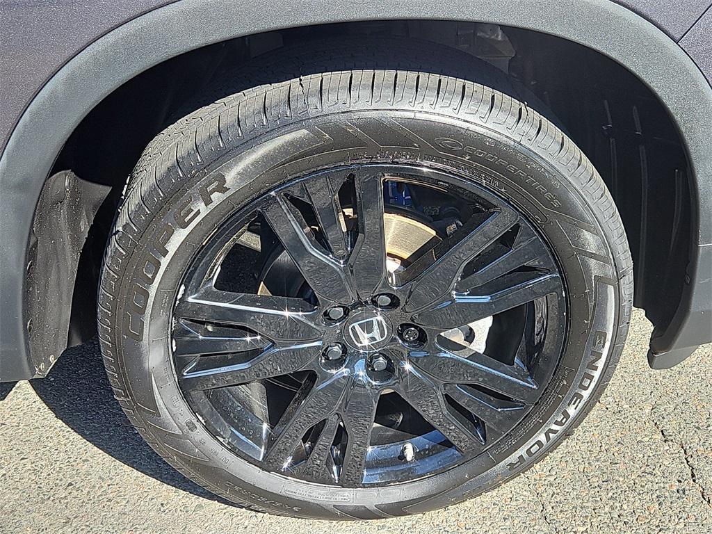 used 2022 Honda Pilot car, priced at $32,987