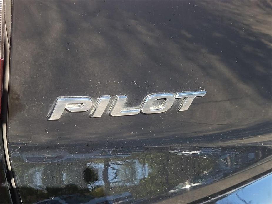 used 2022 Honda Pilot car, priced at $37,776