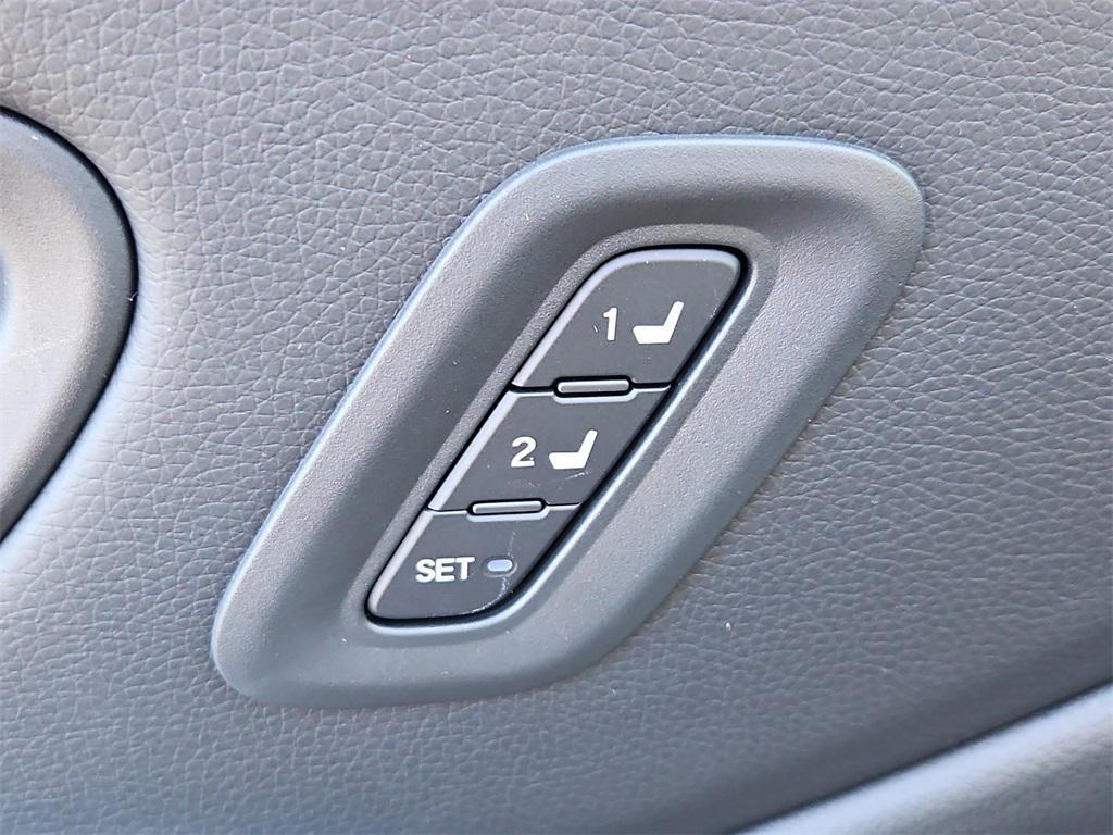 new 2025 Honda Pilot car, priced at $51,550