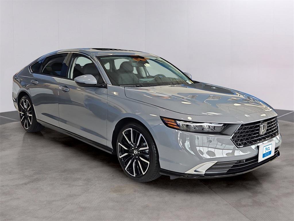 new 2025 Honda Accord Hybrid car, priced at $40,950