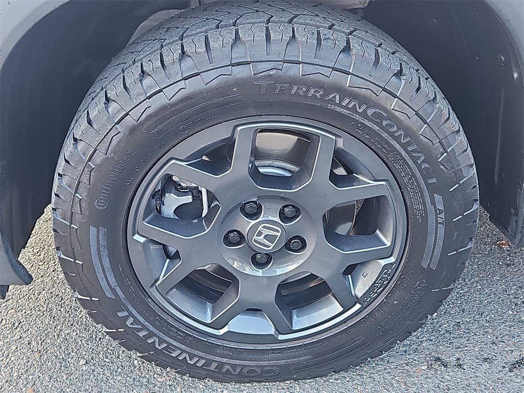 used 2025 Honda Pilot car, priced at $44,547