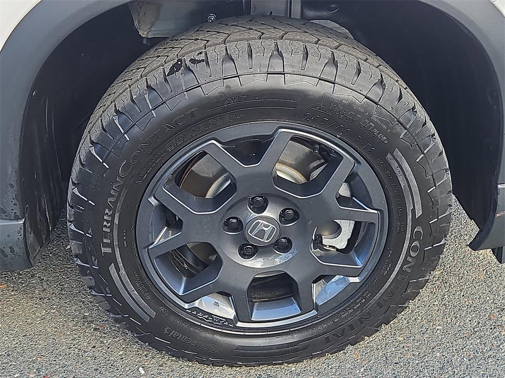 used 2025 Honda Pilot car, priced at $44,547