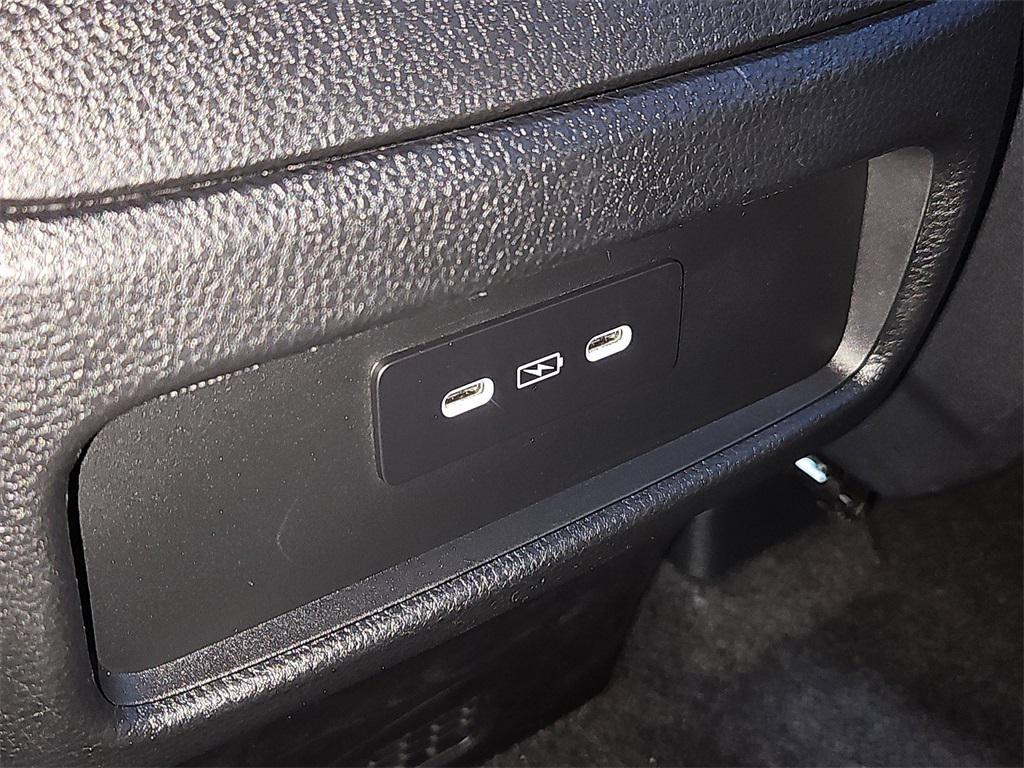 used 2025 Honda Pilot car, priced at $39,928