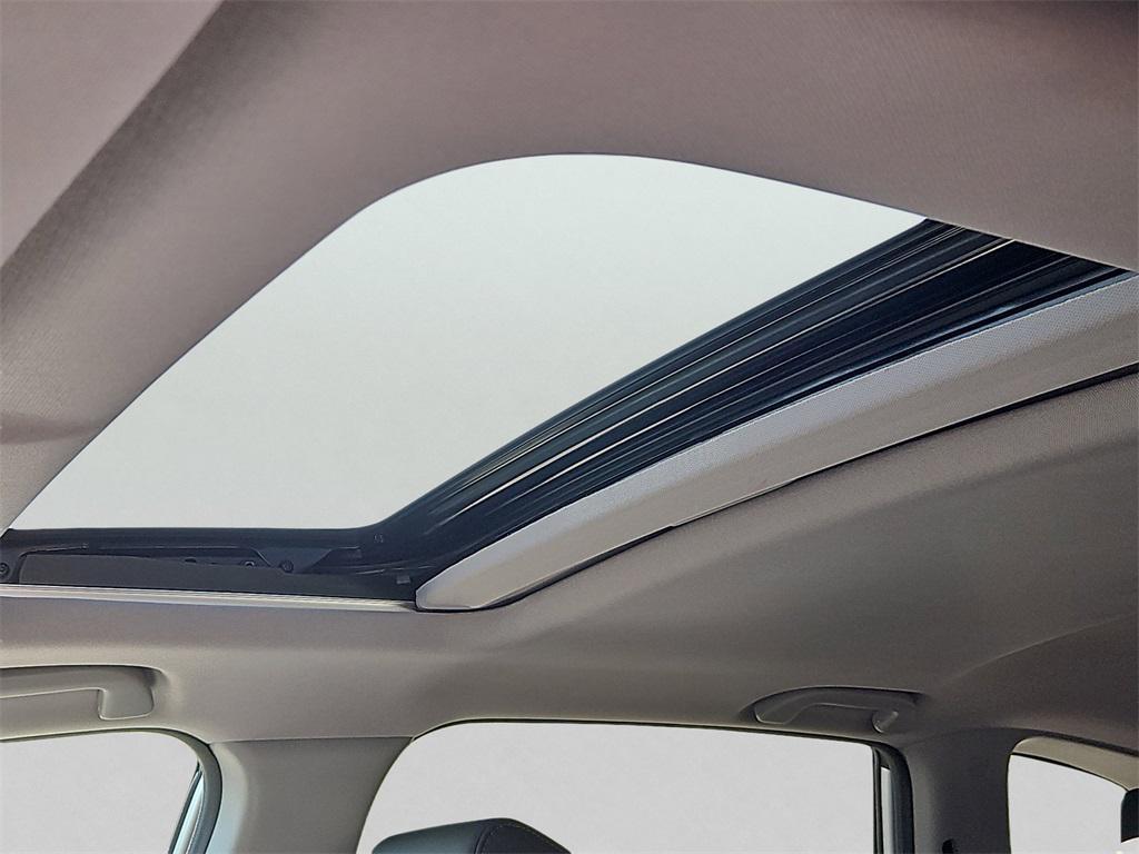 used 2022 Honda CR-V car, priced at $31,987
