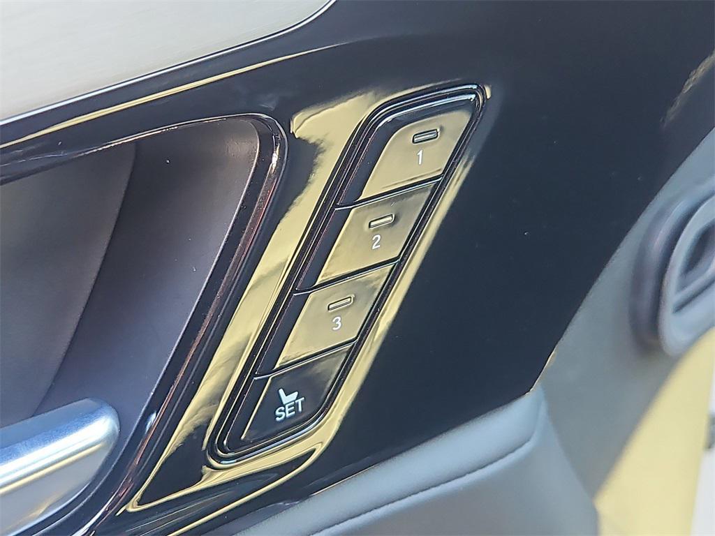 used 2025 Acura MDX car, priced at $53,487