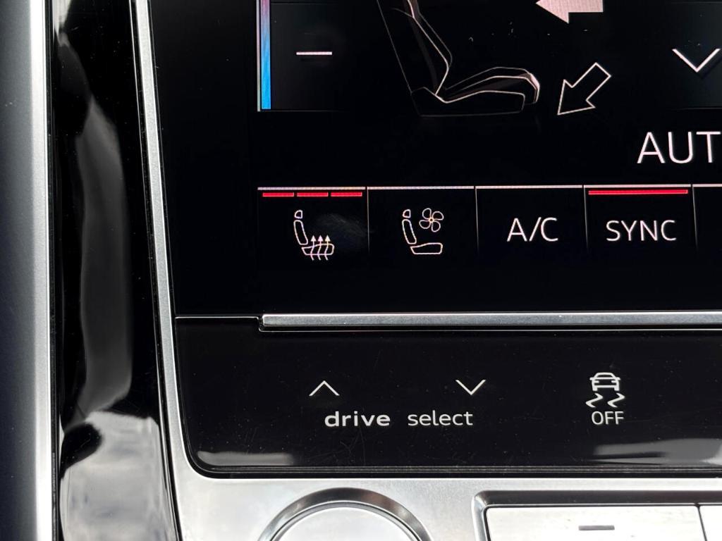 used 2020 Audi Q7 car, priced at $42,750