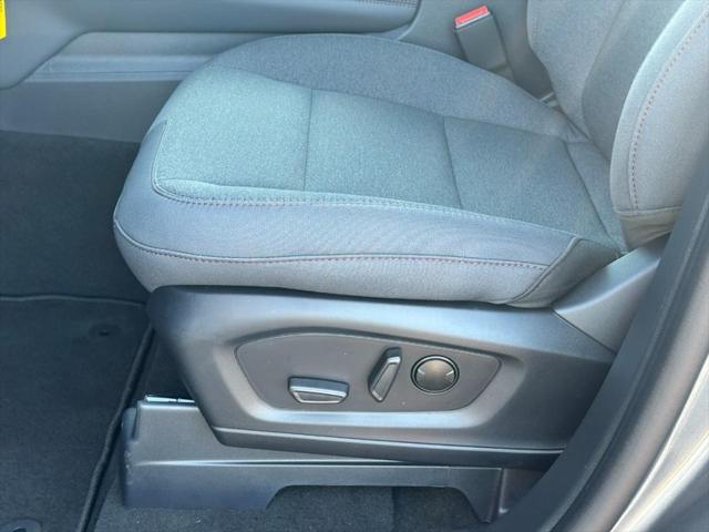 new 2025 Ford Explorer car, priced at $39,738