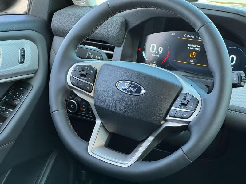 new 2025 Ford Explorer car, priced at $46,560