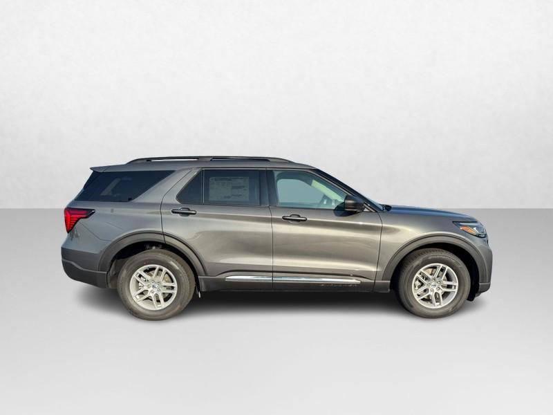 new 2025 Ford Explorer car, priced at $41,645