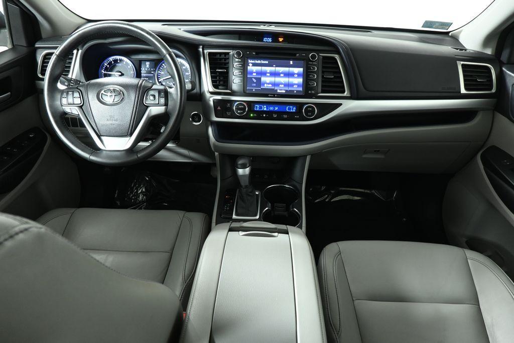 used 2015 Toyota Highlander car, priced at $18,979