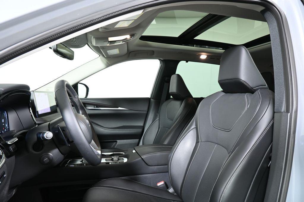 used 2025 INFINITI QX60 car, priced at $53,979
