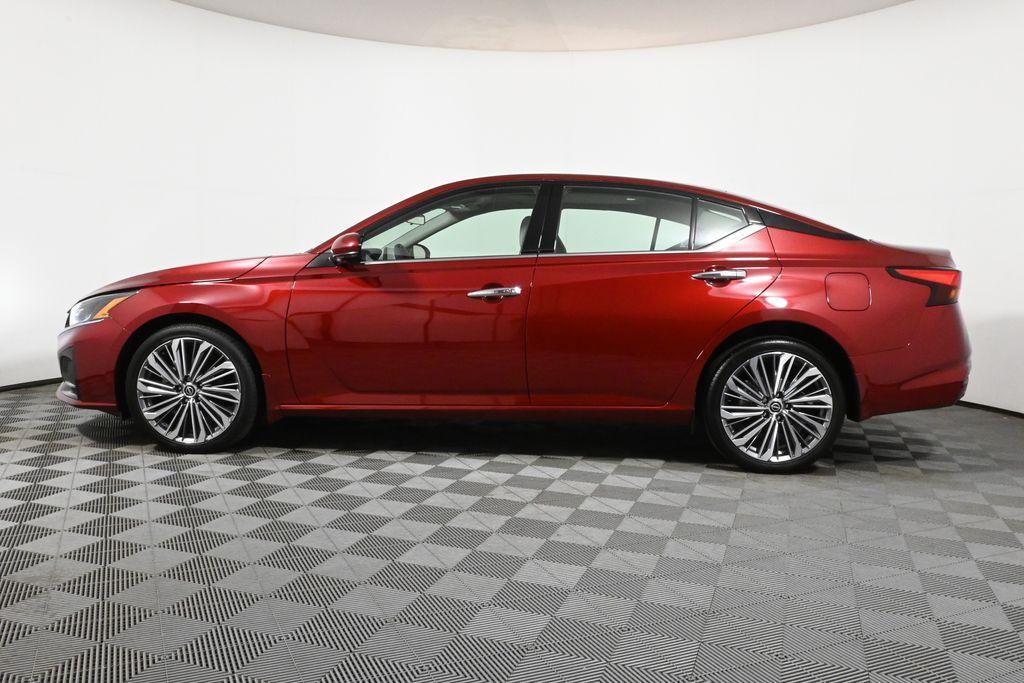 used 2023 Nissan Altima car, priced at $26,979