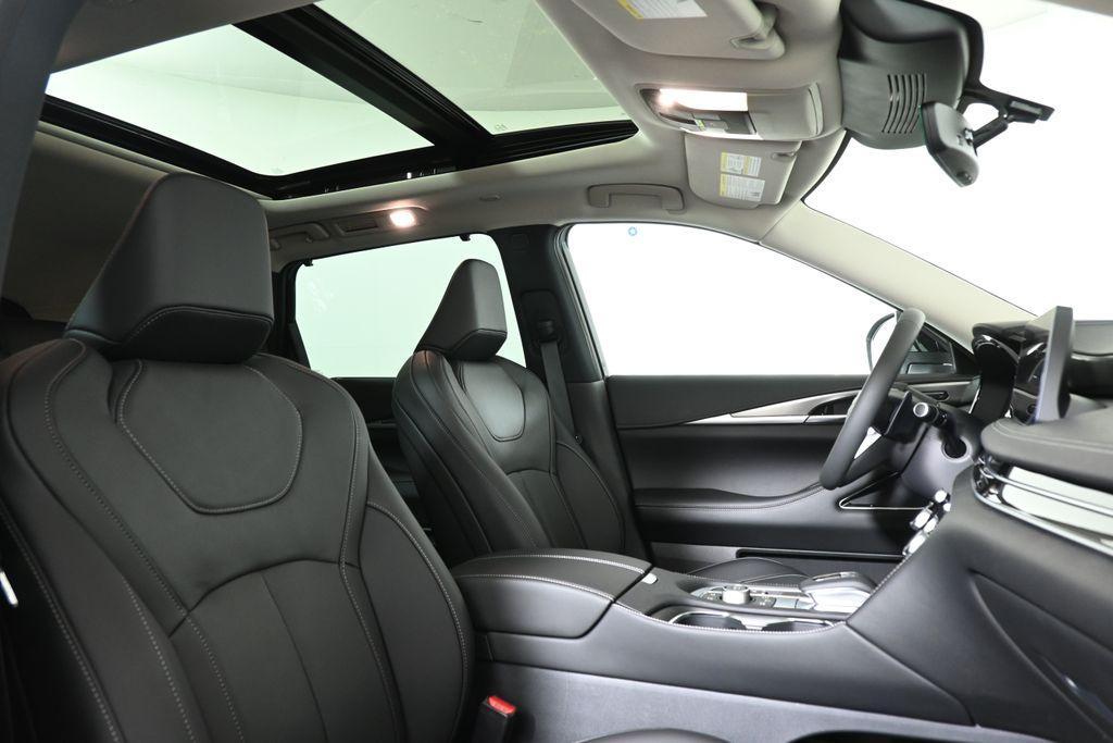 new 2025 INFINITI QX60 car