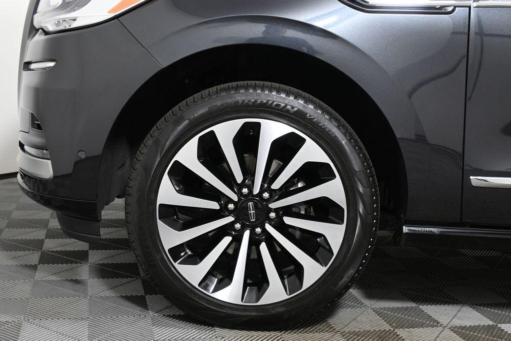 used 2024 Lincoln Navigator car, priced at $79,979