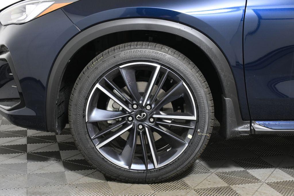 new 2025 INFINITI QX50 car