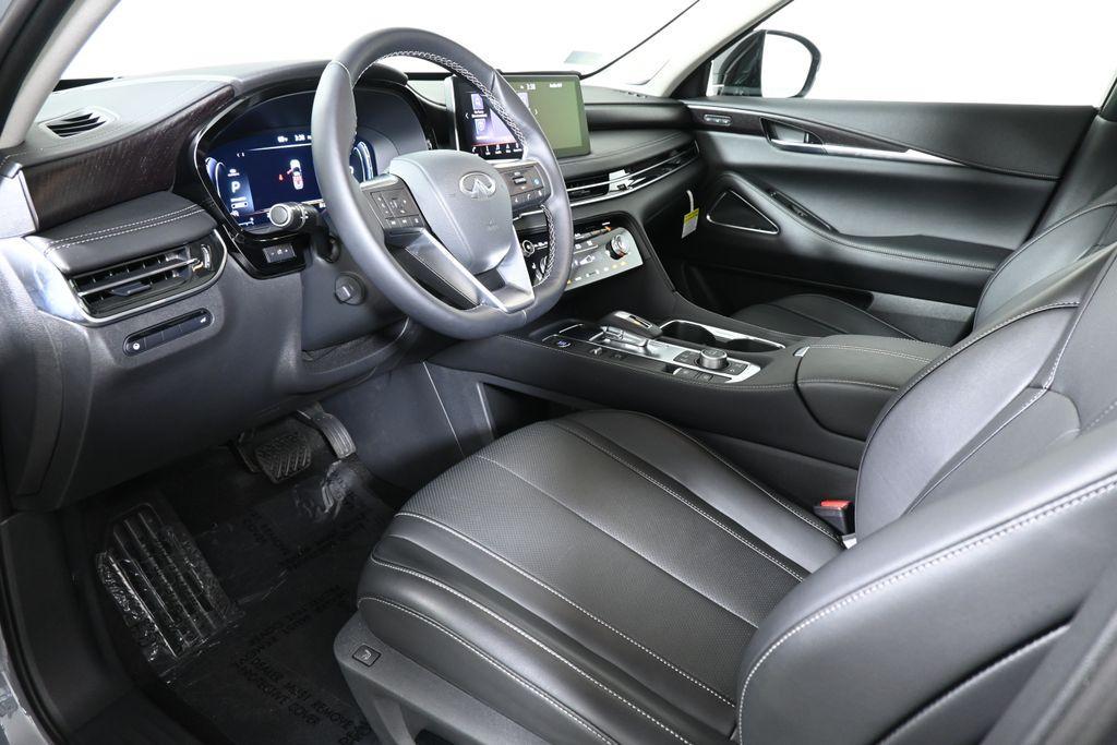 used 2025 INFINITI QX60 car, priced at $53,979